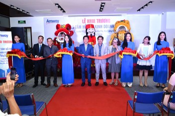 AMWAY Vietnam opens the Business Center in Da Nang City