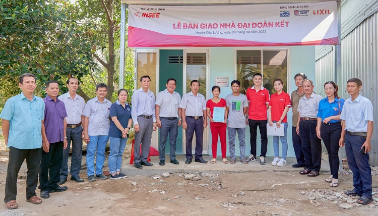 INSEE VIETNAM ORGANIZED THE HANDOVER CEREMONY FOR 5 LOW-INCOME HOUSES IN KIEN LUONG DISTRICT, KIEN GIANG PROVINCE