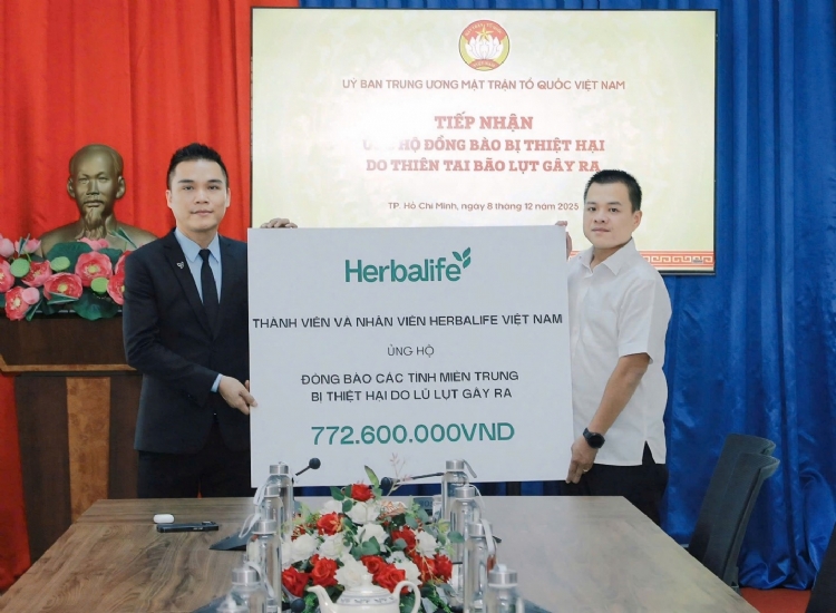 Vietnam donated 3,976,600.000 VND as relief aid for natural disaster victims in Vietnam in 2025