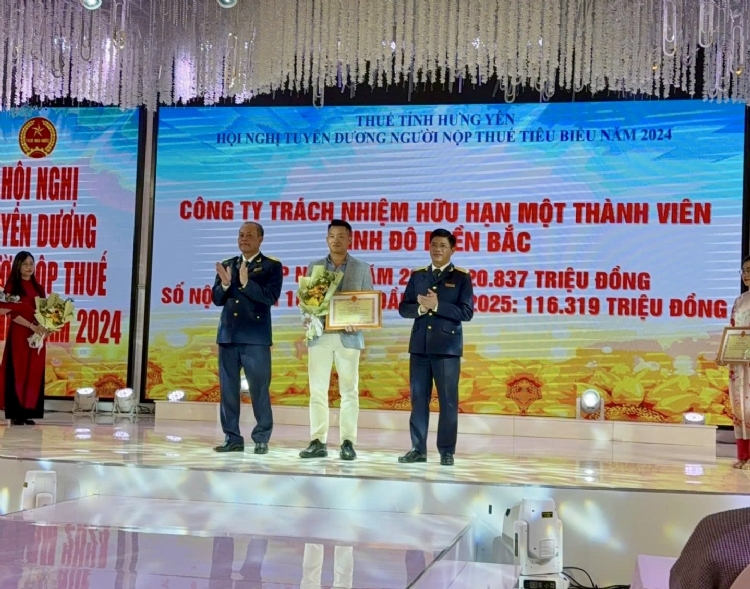 Mondelez Kinh Do Recognized by Hung Yen Provincial Tax Department for Tax Compliance