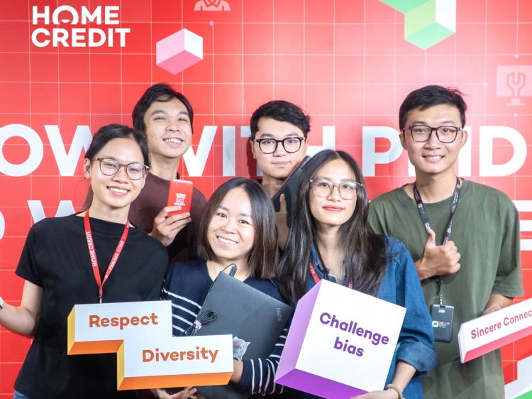 Home Credit Vietnam signs WEPs commitment, advancing gender equality and sustainable business