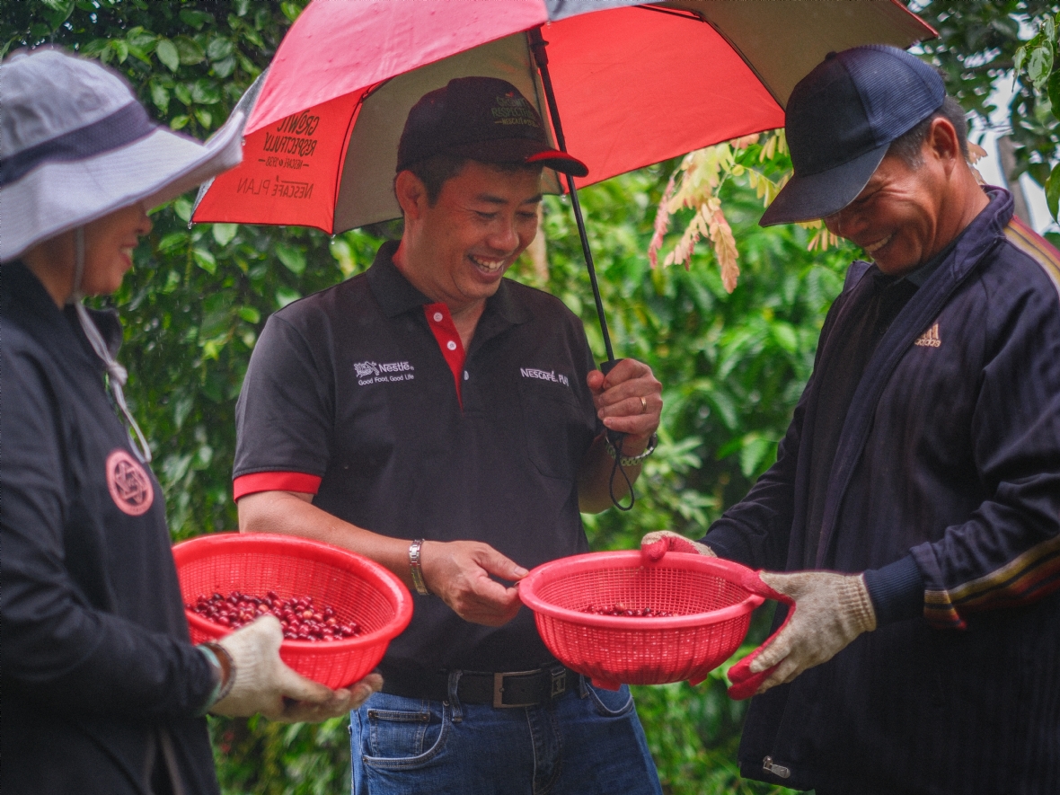 Learning, Applying, Passing It On: A man’s commitment to safer coffee farming